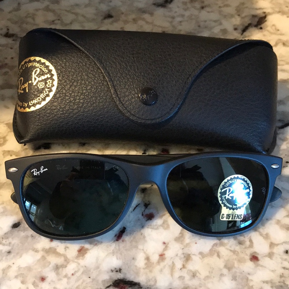 Ray Ban New Wayfarer Sunglasses